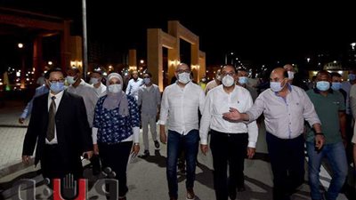 رئيس الوزراء يختتم جولته بأسوان بتفقد أعمال تطوير ميدان المحطة والسوق السياحي