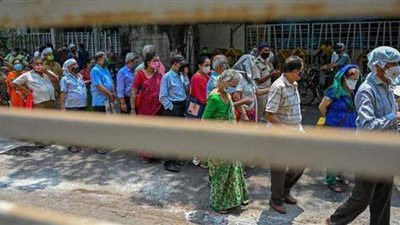 محلول ملح بدل اللقاح.. تفاصيل تطعيمات كورونا المزيفة في الهند