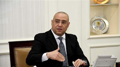 الإسكان: تسليم قطعة أرض بمساحة ١٠ أفدنة لإنشاء جامعة سينجور ببرج العرب الجديدة