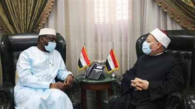 مفتي الجمهورية يبحث مع أمين مجمع الفقه الإسلامي أوجه تعزيز التعاون