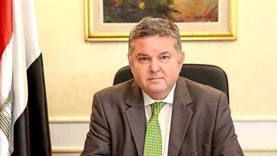 وزير قطاع الأعمال: 21 مليار جنيه لتطوير شركات الغزل والنسيج