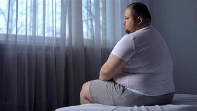 هل عملية تكميم المعدة تؤثر في هرمونات الجهاز الهضمي والجوع؟ استشاري يُجيب