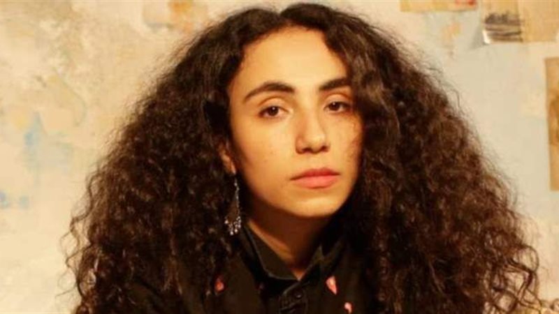 الفنانة زينب غريب