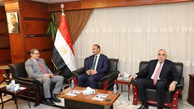 وزير القوى العاملة يبحث مع نظيره العراقي سبل التعاون المشترك