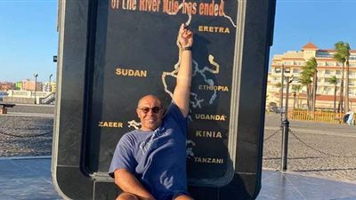 حاتم قنديل.. بطل مصري يجتاز أطول رحلة تجديف بنهر النيل من أسوان لـ رأس البر