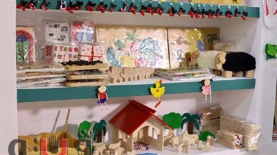 خزف ومنسوجات.. إبداعات ذوي الهمم بمعرض القاهرة الدولي للكتاب | فيديو وصور