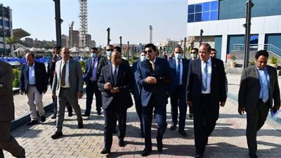 وزيرا الرياضة والتنمية المحلية يختتمان المشروع القومي لتأهيل الشباب