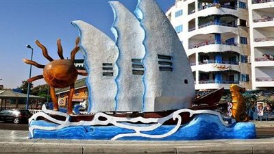 نشرة أخبار مطروح: وضع حجر أساس الرميلة 4.. 20 مصابا في 3 حوادث.. إصابة سعودي الجنسية ارتطم بصخرة في مارينا