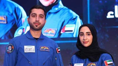قبل الانطلاق إلى ناسا.. رائدا الفضاء الإماراتيان يباشران تدريباتهما