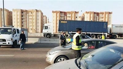 سحب 4024 رخصة لعدم تركيب الملصق الإلكتروني