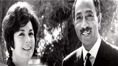 جيهان وأنور السادات.. قصة حب صمدت أمام تقلبات السياسة