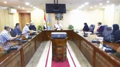 حملات توعية لمواجهة ظاهرة حرق المخلفات الزراعية بأسيوط