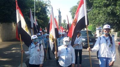 احتفالا بـ٣٠ يونيو.. وزير الرياضة يقود مسيرة شبابية أمام دار الأوبرا