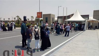 إقبال جماهيري كبير على معرض الكتاب في تاسع أيامه | صور