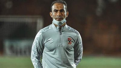 سيد عبد الحفيظ يغرم لاعبي الأهلي 40 ألف جنيه