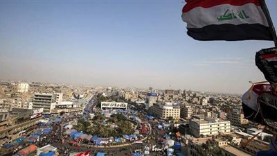 جريمة تهز العراق.. رجل ينحر متسولا في وضح النهار | فيديو