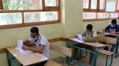 انطلاق ماراثون الثانوية العامة غدا.. الامتحانات بنظام البابل شيت.. إجراءات مشددة لمواجهة كورونا والغشاشين.. وتحذير من التابلت