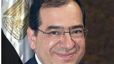 توجيهات بسرعة هيكلة قطاع البترول وتعديلات في لوائح الشركات المالية قريبا