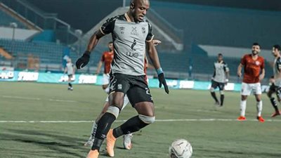 رضا شحاتة: والتر بواليا جدير بالتواجد داخل القلعة الحمراء