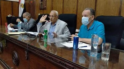 لمواجهة كورونا.. تشغيل المراوح الجانبية فقط داخل لجان الثانوية العامة بأسيوط