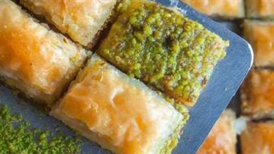 طريقة عمل عجينة البقلاوة