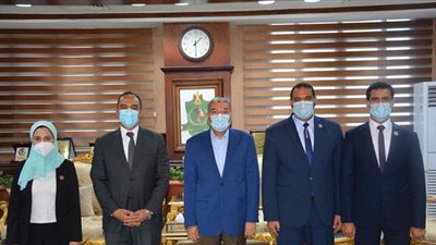 محافظ المنيا: متدربو البرنامج الرئاسي يشاركون في جميع الفعاليات