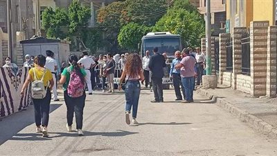 هدوء بمحيط لجان الثانوية العامة في المنيا | صور