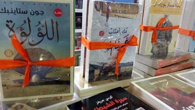 خصومات 50 % على الإصدارات ذات المجال الواحد في جناح «تبارك» بمعرض الكتاب