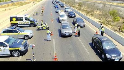 الشرطة تغرم 11042 شخصا لعدم الالتزام بارتداء الكمامات