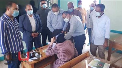 محافظ الشرقية يتفقد لجان الثانوية في بني شبل بالزقازيق