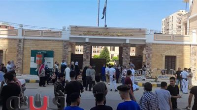 بث مباشر.. ردود أفعال طلاب الثانوية العامة ببني سويف: حلينا لكن منعرفش صح ولا غلط