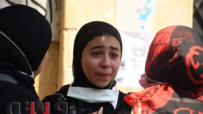 انهيار طالبة بسبب امتحان العربي: في مستوى الطالب الـ