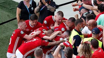 وزير خارجية المجر: يويفا جبان ومثير للشفقة