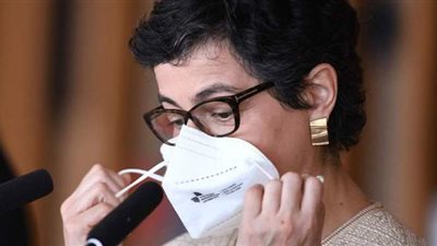 رئيس الوزراء الإسباني يعفي وزيرة الخارجية من مهامها