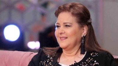 طبيب و4 ممرضين وعاملا نظافة المسموح لهم بدخول غرفة دلال عبد العزيز