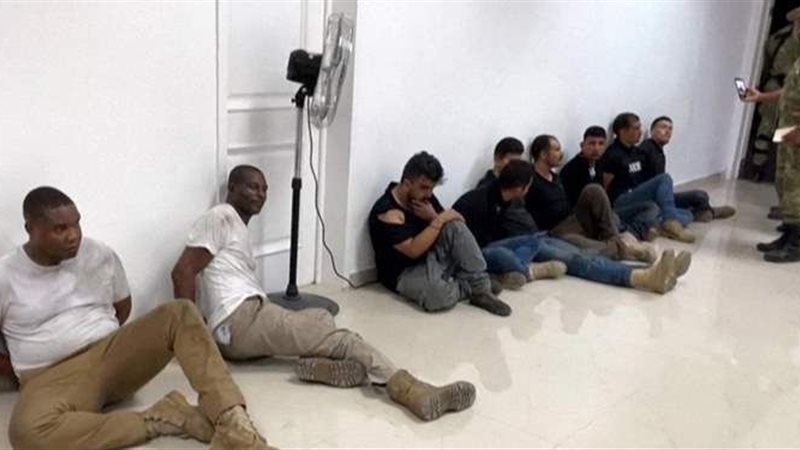 كولومبيون معتقلون