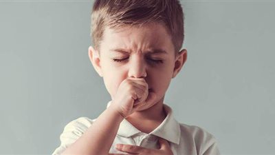 هيئة الدواء تحذر: الاستخدام العشوائي لأدوية السعال للأطفال تؤثر على جهازهم العصبي