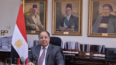 ٣,٨ مليار جنيه ضرائب ورسوم بجمارك بورسعيد في يونيو الماضي