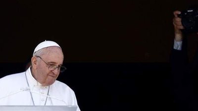 آخر تطورات الحالة الصحية لبابا الفاتيكان