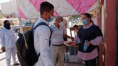 تباين آراء طلاب الشعبة الأدبية حول امتحان اللغة العربية في الوادي الجديد