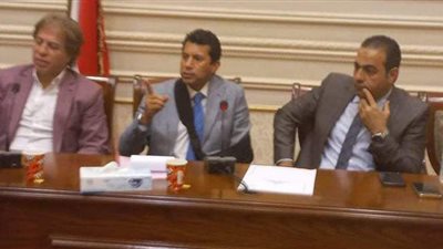 وزير الرياضة: أنا ضد قرار دمج الأندية وأي مركز شباب صغير نستفاد منه