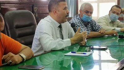 تفاصيل أول اجتماع لرئيس مدينة المنيا الجديد