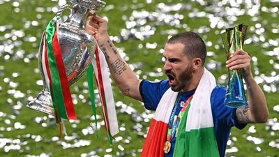 بونوتشي يسخر من أغنية المنتخب الإنجليزي بعد التتويج بيورو 2020 | فيديو‎