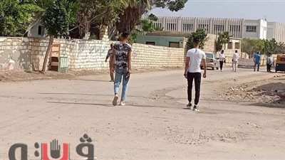 بدء توافد طلاب الثانوية العامة على لجان سير الامتحانات بالإسماعيلية