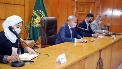 محافظ القليوبية يتابع نسب تنفيذ مشروعات حياة كريمة