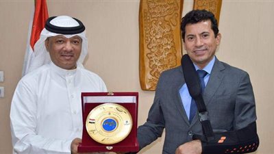 وزير الرياضة يلتقي رئيس الاتحاد العربي للتطوع