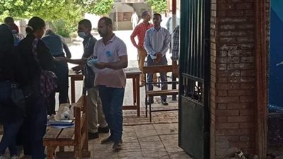 9 آلاف طالب بالثانوية يؤدون امتحان اللغة الأجنبية الثانية بـ98 لجنة بأسيوط