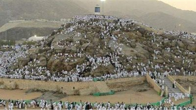 خير يوم طلعت فيه الشمس.. تعرف على فضل عرفة