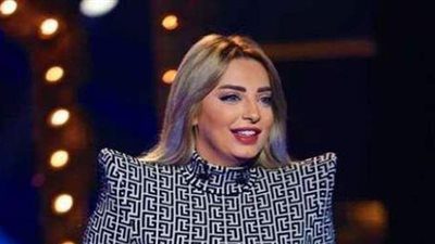 بعد انفصالها عن محمد رشاد.. مي حلمي تنشر صورة مع حبيبها الجديد