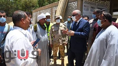 محافظ قنا: يتفقد أعمال استكمال الرصف والتدبيش بمدخل قرية حجازة بقوص
